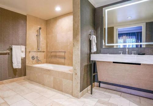 Hotel Amarano Burbank-Hollywood in Burbank, USA