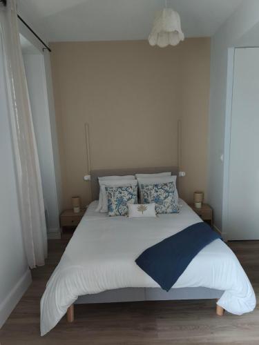 Les Chambres de Nelly in Cravant Les Coteaux