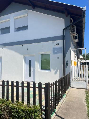 A szálláshely kívülről, Rooms with private Bathroom & Free Parking ''Sobe Zoka,, in Szabadka