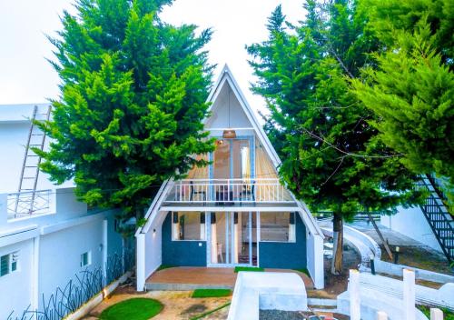 Cucuu Nest Villa Coonoor by VOYE HOMES - Surrounded by Tea Plantations - Aracode