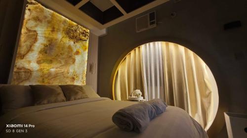 Golden Luxe Staycation Studio, Manila
