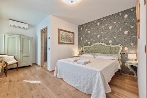 b&b casa largo la piazzola Room Type - Large Double Room