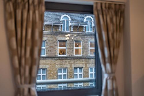 Windsor Elegant Studio – 100yrds from the Castle, Windsor (Foto 10)