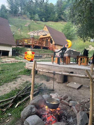 Балкон/тераса, Cabanele lui Sem in Oeştii Ungureni