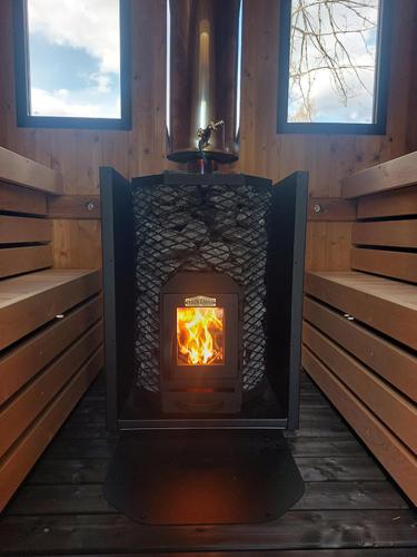 Sauna, Bubble House glamping telk in Kiruvere