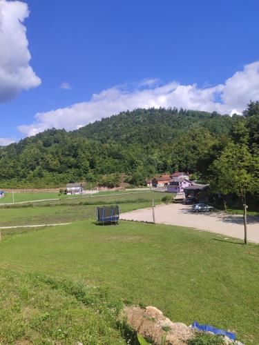 Vikednica ZEA in Martin Brod