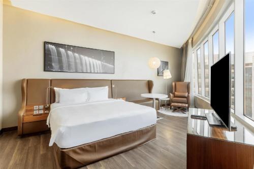 1 queen bed
