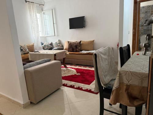 Spacious 80m 2 chambre, Džadída