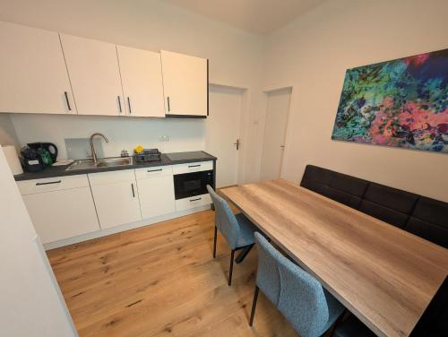 廚房, Flataid Apartmenthaus Tieschen in 蒂真