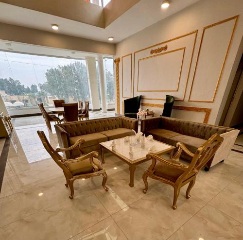 Imperial banquet and hotel in Sukkur