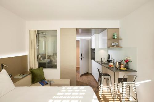 room detail thumbnail 0