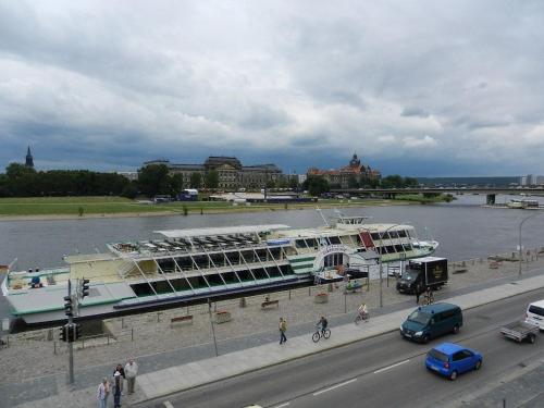 Idyllisches Ferienhaus für Zwei, Drážďany (fotografie 10)