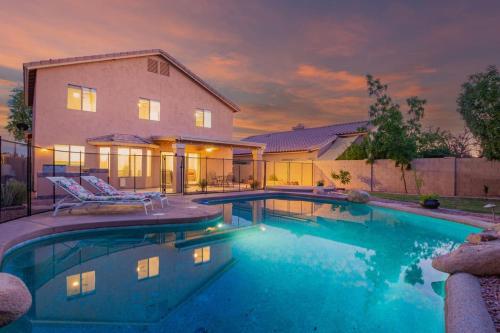 Bright 3BR with Backyard Pool, BBQ Grill and Workspace