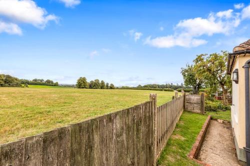 Fieldview Cottage in Nettlebed