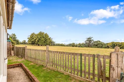 Fieldview Cottage in Nettlebed
