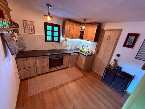 Cabin Rujište (Cabin Rujiste) in Humilišani