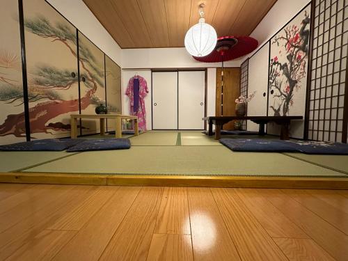 新宿駅2分 jr新大久保駅徒歩8分 歌舞伎町徒歩10分