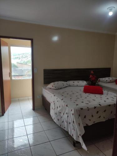 1 double bed, 1 twin bed