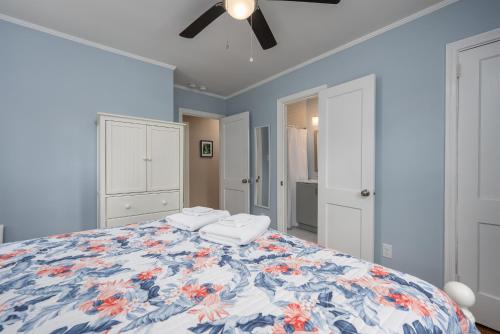 Cozy 3-Bedroom Retreat in Charming Beaufort SC - image 4