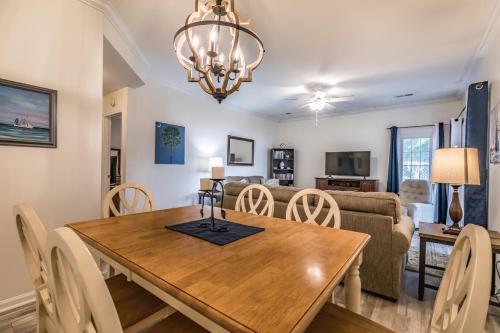 NEW LISTING! Views of Intracoastal Waterway - Sleep 4 in Port Royal