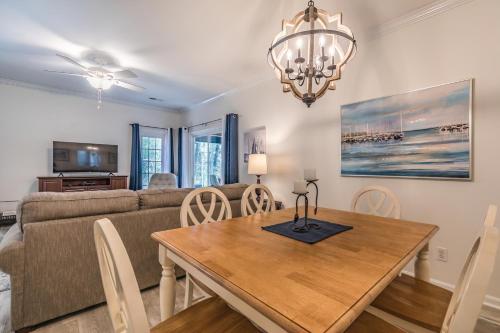NEW LISTING! Views of Intracoastal Waterway - Sleep 4 in Port Royal