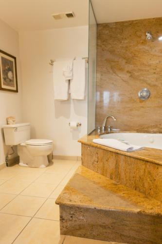 Historic Santa Maria Inn - image 11