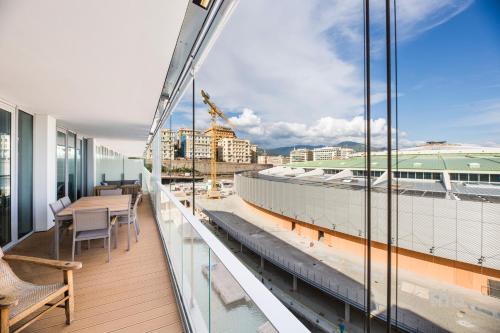 Waterfront Lux | 2BR | A/C| Parking By Tilo - image 5