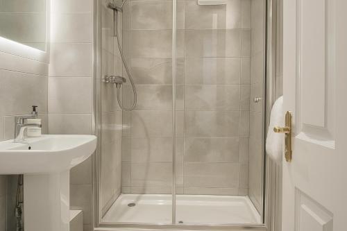 St Andrews Apartments - image 3