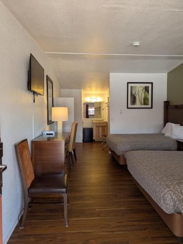 Western Inn Motel & RV Park in Fairplay, USA
