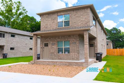 Military-ready 6br Furnished Duplex Stay in ג'קסונויל(אי אר)