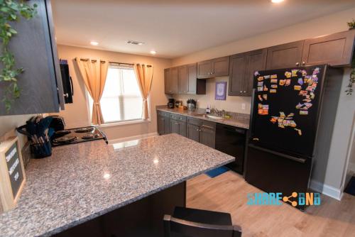 Military-ready 6br Furnished Duplex Stay in ג'קסונויל(אי אר)