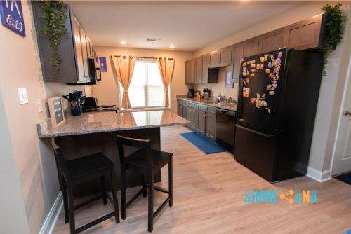 Military-ready 6br Furnished Duplex Stay in ג'קסונויל(אי אר)