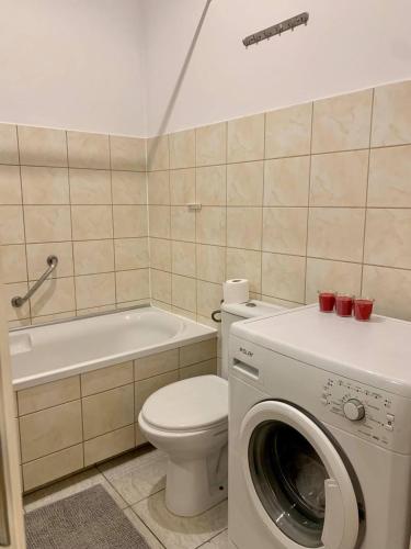 Enios Rooms ul Jana kochanowskiego 26, Cracovia (foto 11)