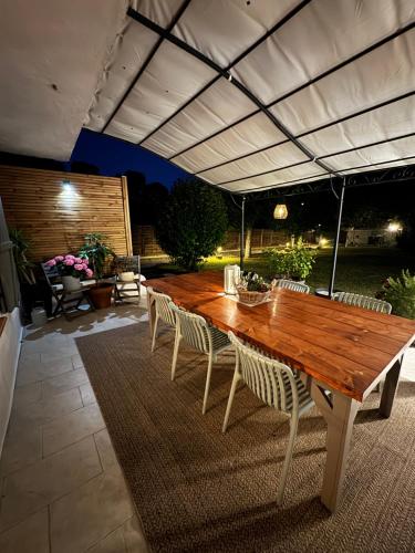 Charming Villa with big pool and AC in Antibes in Trois Moulins