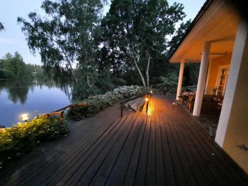 . Lovely riverside cottage close to Tampere