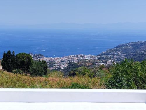 La Terrazza Sui Vulcani gîte à louer Messine