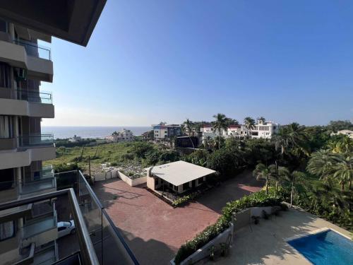 2 Bed room entire apt on beach for family in ฏิทาล