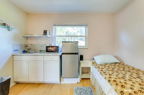 Walkable Studio in Pinellas Park with Desk and Patio, San Petersburgo (foto 7)