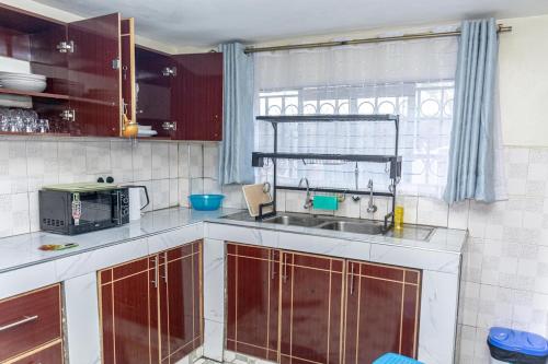 Coles Residence & Suites - 1 Bedroom Ensuite in เอลดอเรต