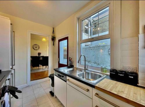 Contractors, Long stay,WI-Fl, Garden, parking, Chelmsford (photo 6)