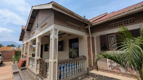 J and A Villas Homestay in Mbale