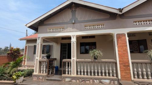 J and A Villas Homestay in Mbale