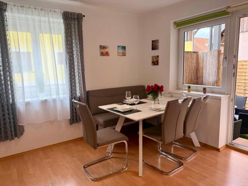 McHome Self Check-In Großes Apartment mit Terrasse, Carport EG D01 in Dobl bei Graz in Premstätten