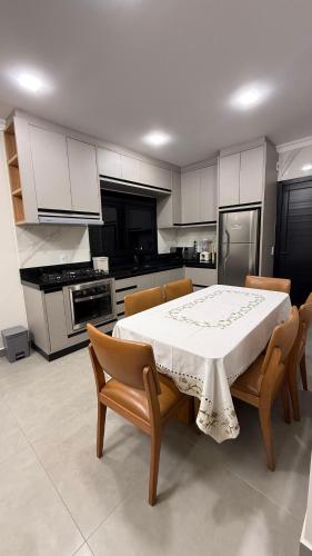 Casa nova alto padrão em Santa Terezinha de Itaipu ao lado de Foz do Iguaçu (Casa nova alto padrao em Santa Terezinha de Itaipu ao lado de Foz do Iguacu) in Santa Terezinha de Itaipu