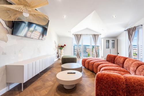 Luxury apartments Marino near beach in Kastela