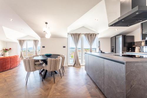 Luxury apartments Marino near beach in Kastela