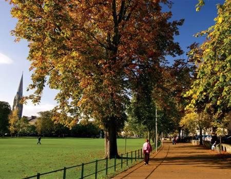 Mallview cottage in อาร์มาก์