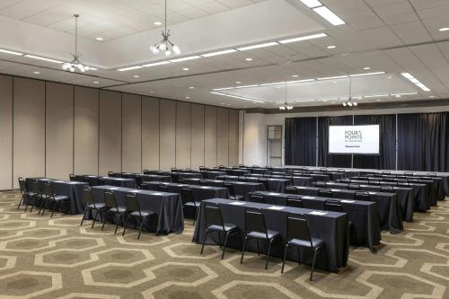 Four Points by Sheraton Milwaukee Airport - image 38