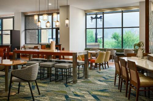 餐飲選擇, SpringHill Suites by Marriott Deadwood in 死木 (SD)