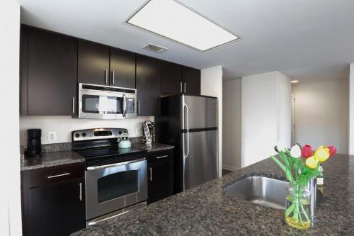 Pentagon Luxe Apartments Arlington - Near DC - image 12